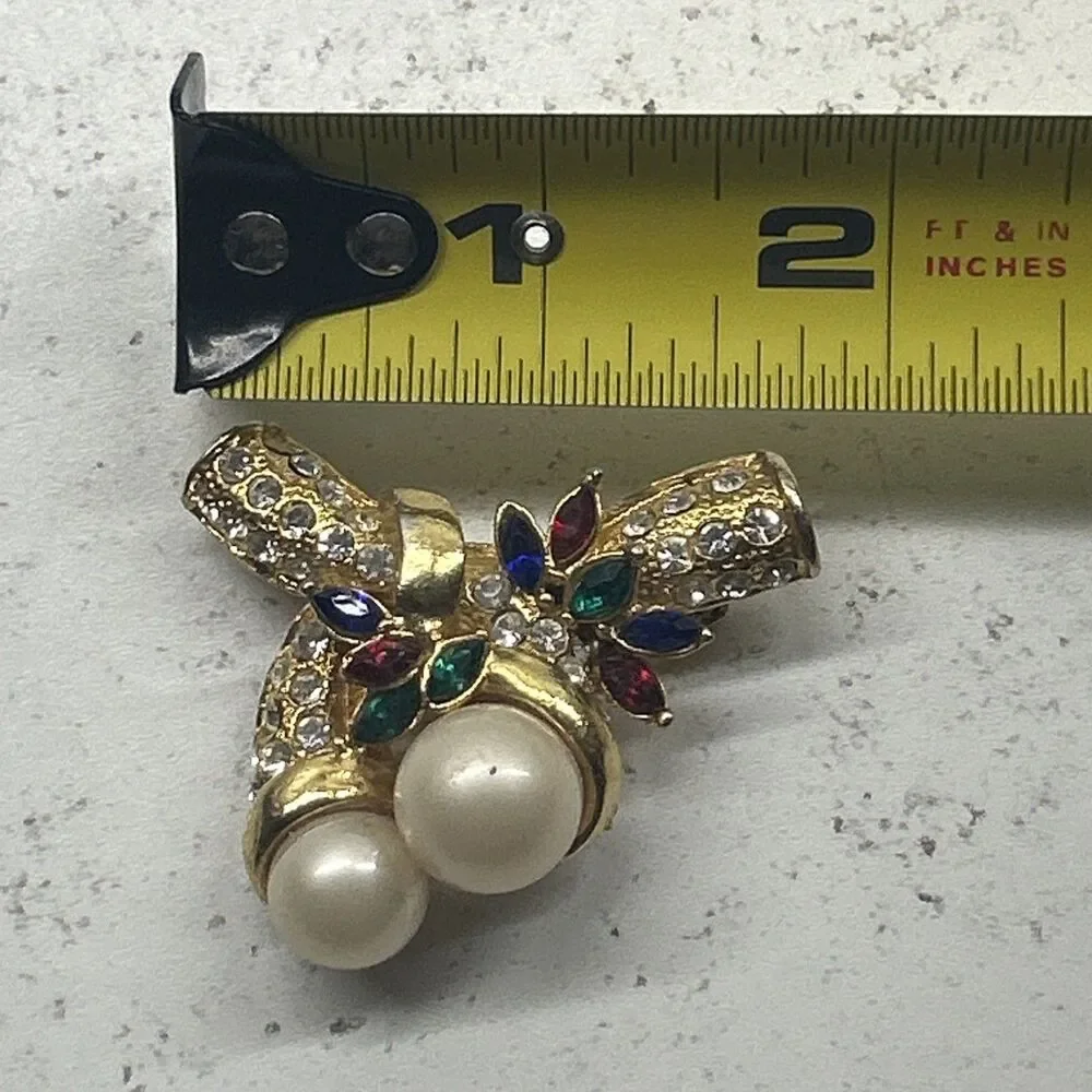 Vintage Gold Tone Rhinestone And Faux‎ Pearl Bow Dress Clip